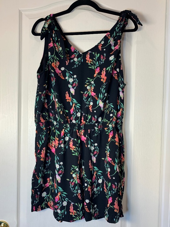 Cupio Pants - Floral Black Romper Lightweight Sleeveless Tie-Strap Summer Festival Vacay L